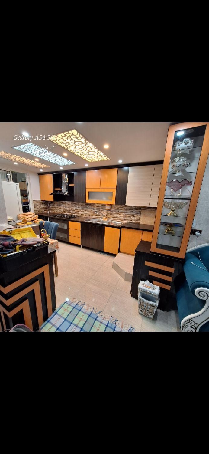 نصب انواع برچسب . کار رو بدین به بلد کار|خدمات پیشه و مهارت|رشت, جهاد|دیوار