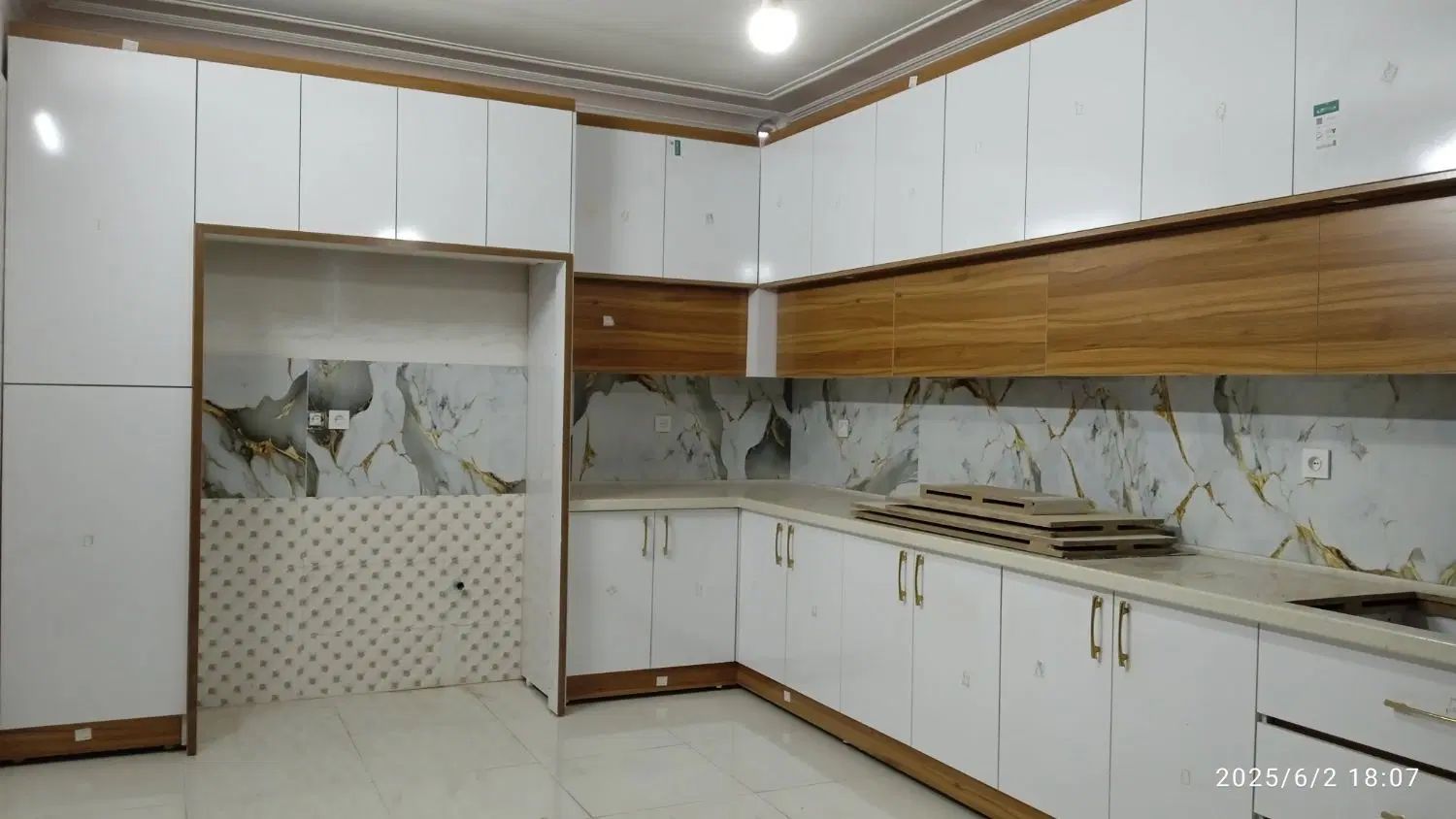 طراحی وساخت انواع کابینت /کمد دیواری / تعمیرات|مصالح و تجهیزات ساختمان|مشهد, دانشجو|دیوار