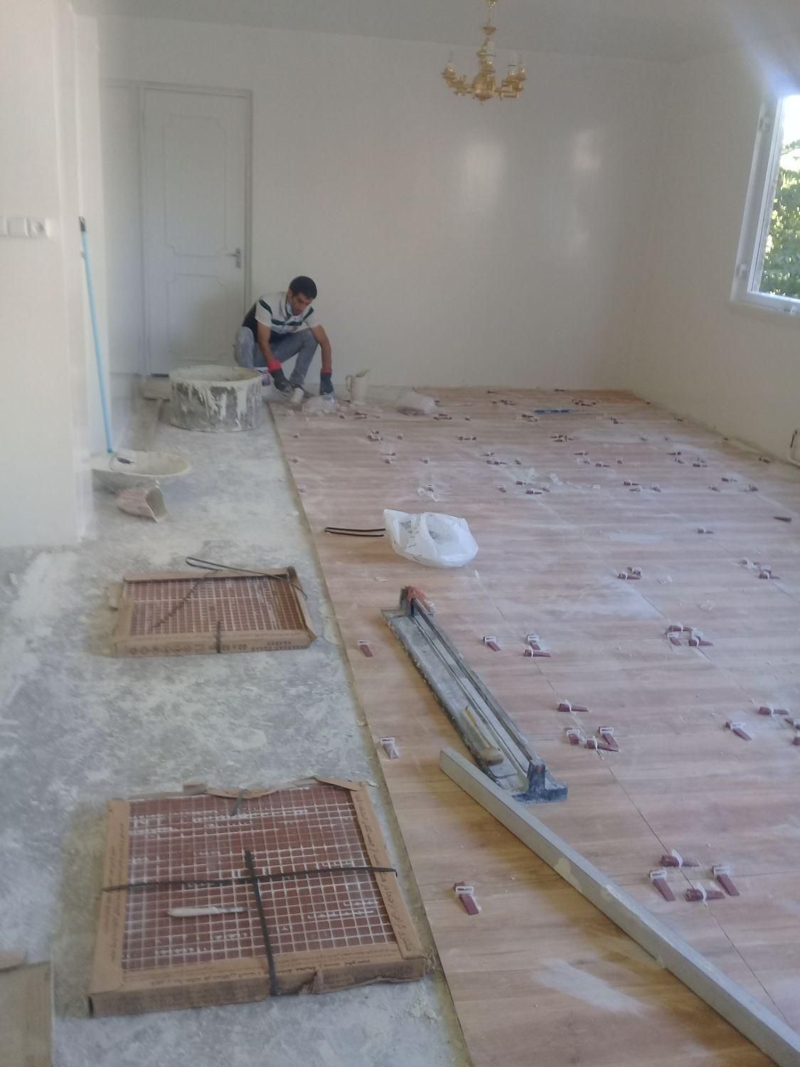 کاشی کاری سرامیک با چسب و سیمان ،کاشیکاری ،تخریب|خدمات پیشه و مهارت|تبریز, |دیوار