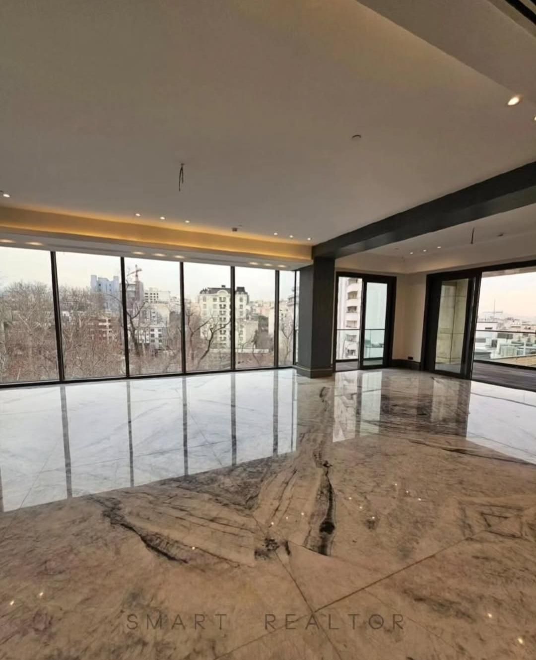 220 متر / ویو عالی آرارات / ونک