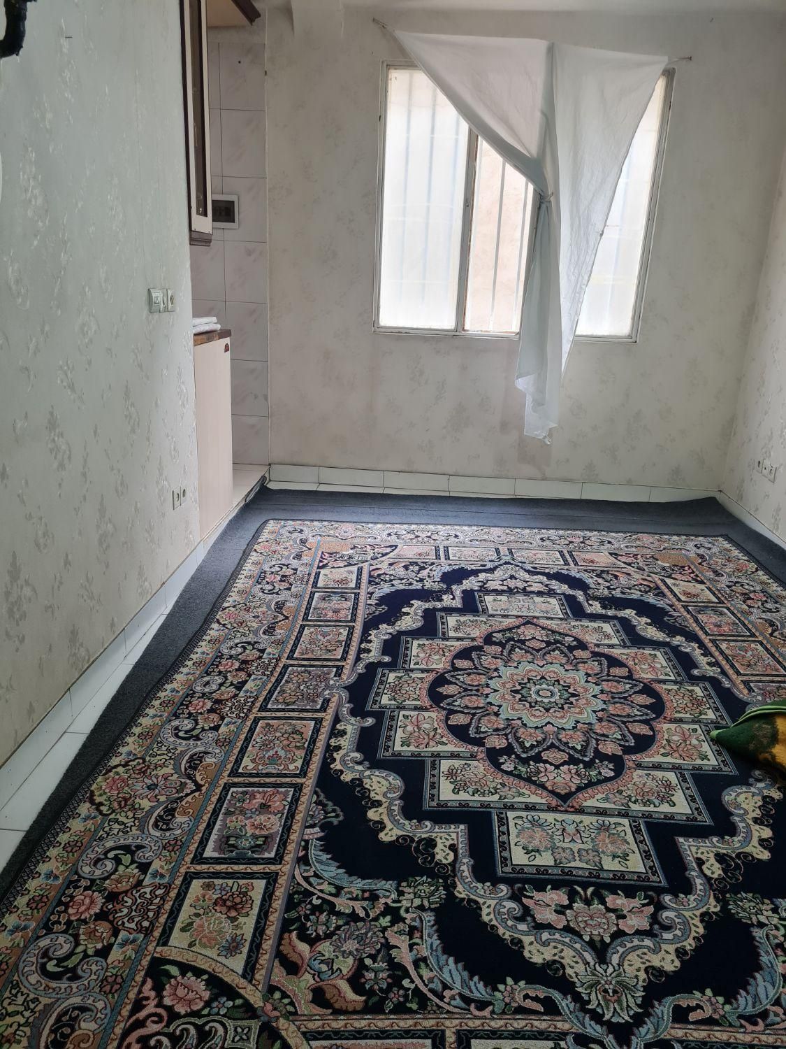 آپارتمان ۴۲ متری میدان خراسان تک واحدی با پارکینگ|اجارهٔ آپارتمان|تهران, طیب|دیوار