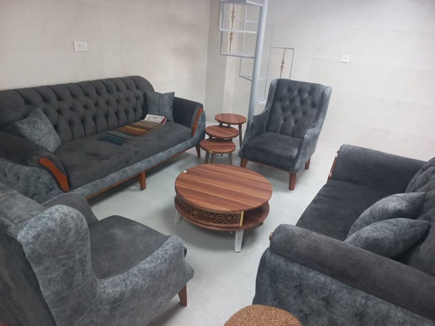 نمایشگاه رها مبل|مبلمان خانگی و میز عسلی|اردکان, |دیوار