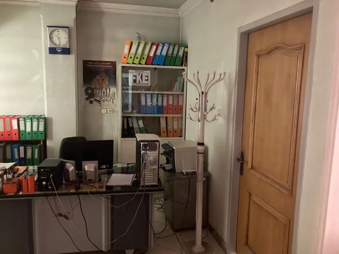 فروش دفتر کار اداری ۷۲متری بر خیابان کاوه زیر قیمت|فروش دفتر کار، اتاق اداری، مطب|اصفهان, آهنگران|دیوار
