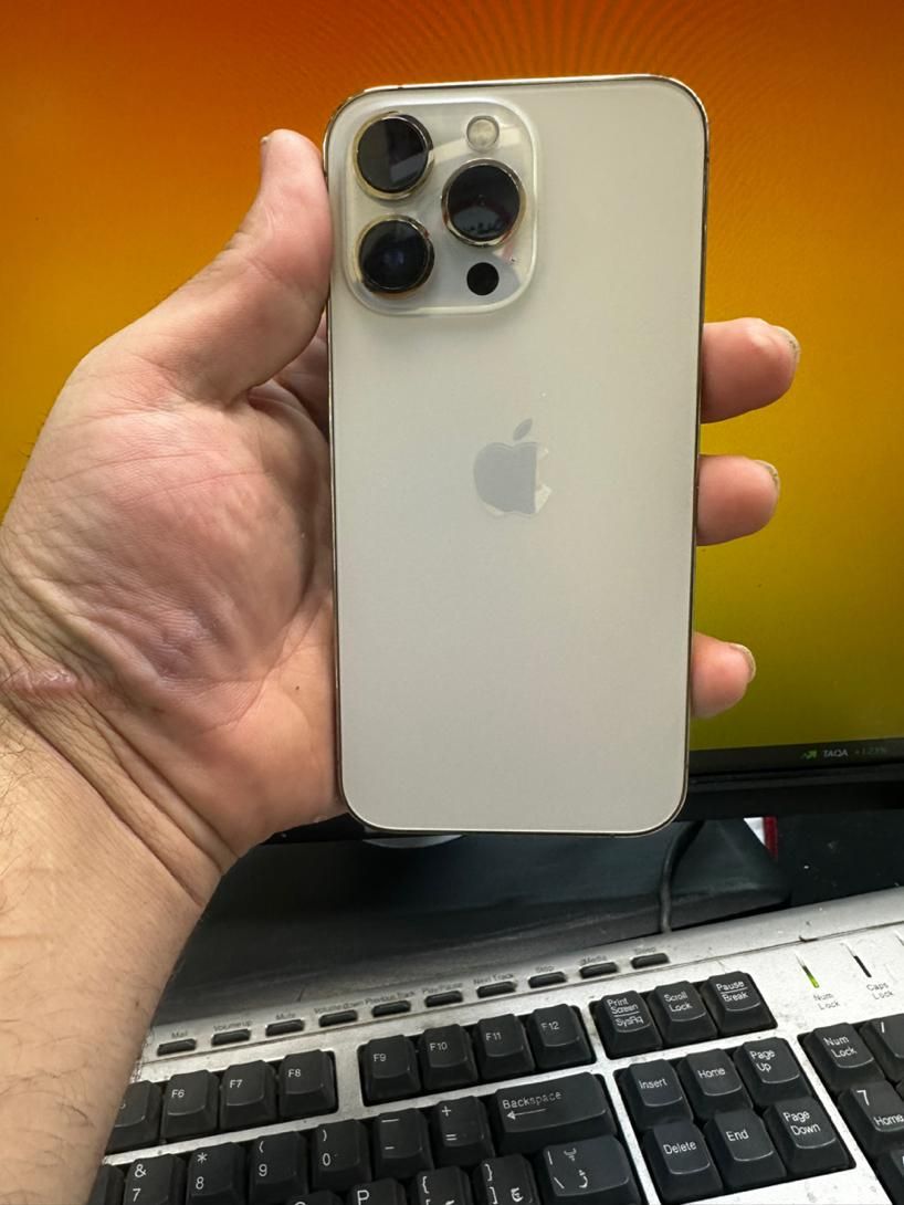 اپل iPhone 13 Pro با حافظهٔ ۲۵۶ گیگابایت|موبایل|هشتگرد, |دیوار