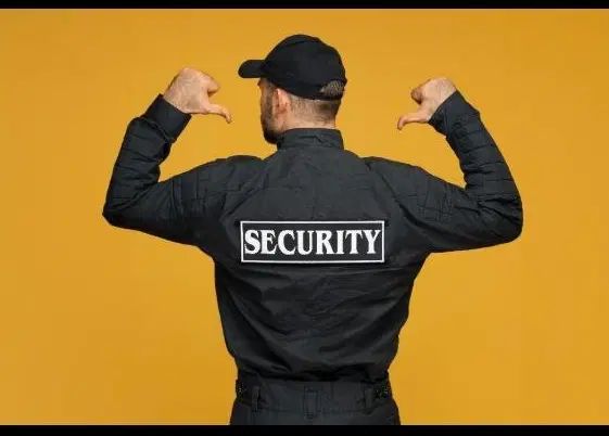 استخدام نیروی آقا جوان برای نگهبانی و سرایداری|استخدام سرایداری و نظافت|یزد, |دیوار
