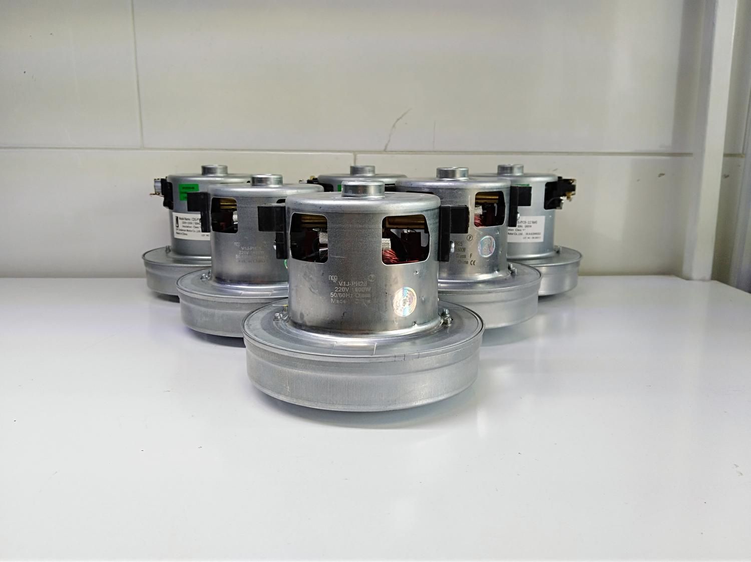 موتور جاروبرقی سیندرسون و گلدایران شرکتی|جاروبرقی، جارو شارژی، بخارشو|زنجان, |دیوار