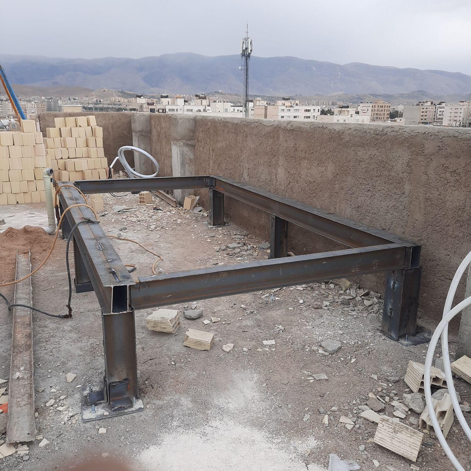 جوشکاری والپست مهار بندی و اسکلت ‌تیراهن|خدمات پیشه و مهارت|شیراز, احمدی جنوبی|دیوار