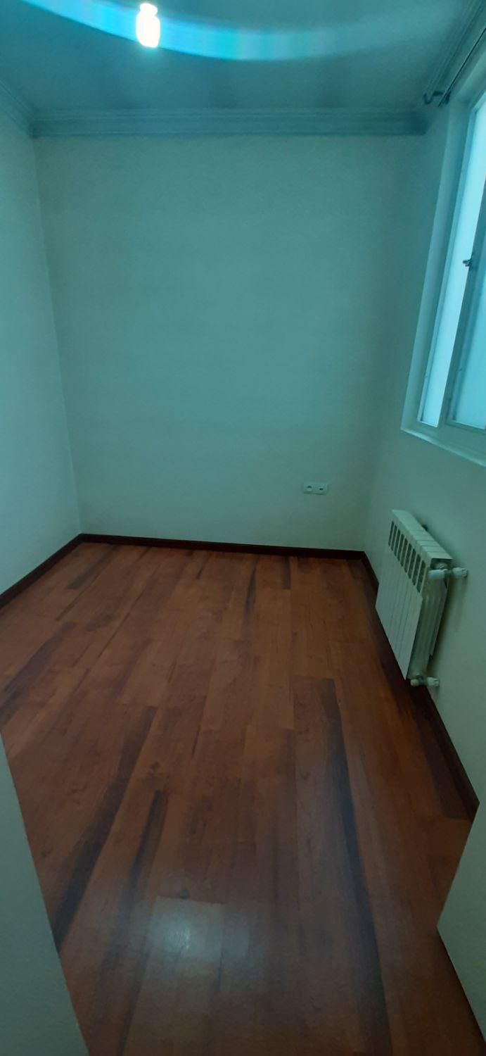 ۵۲ متر/میدان ۷۳/تک واحدی/بالای همکف