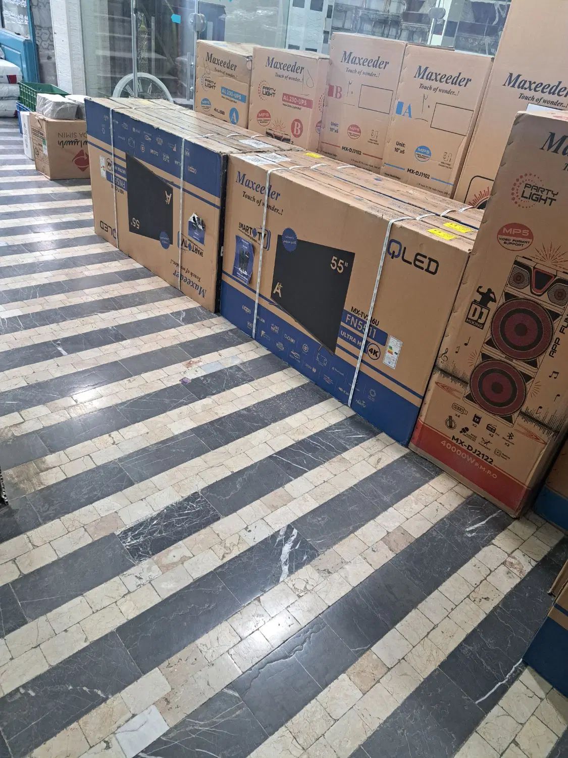 تلویزیون 55اینچ مکسیدر کیو ال ای دی تمام فول|تلویزیون و پروژکتور|پارس‌آباد, |دیوار