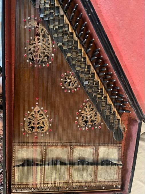 قانون قدیمی منصور دقیق ۱۳۵۰|سازهای سنتی|تهران, بازار|دیوار