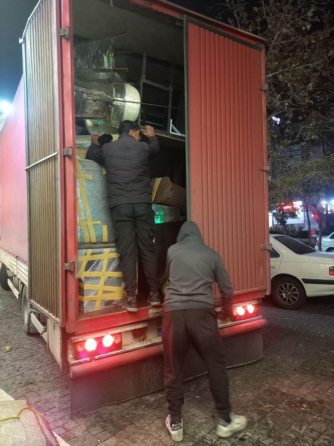 حمل بار منزل اسباب‌کشی جابجایی بار کارگر خالی|خدمات حمل و نقل|تهران, جنت‌آباد جنوبی|دیوار