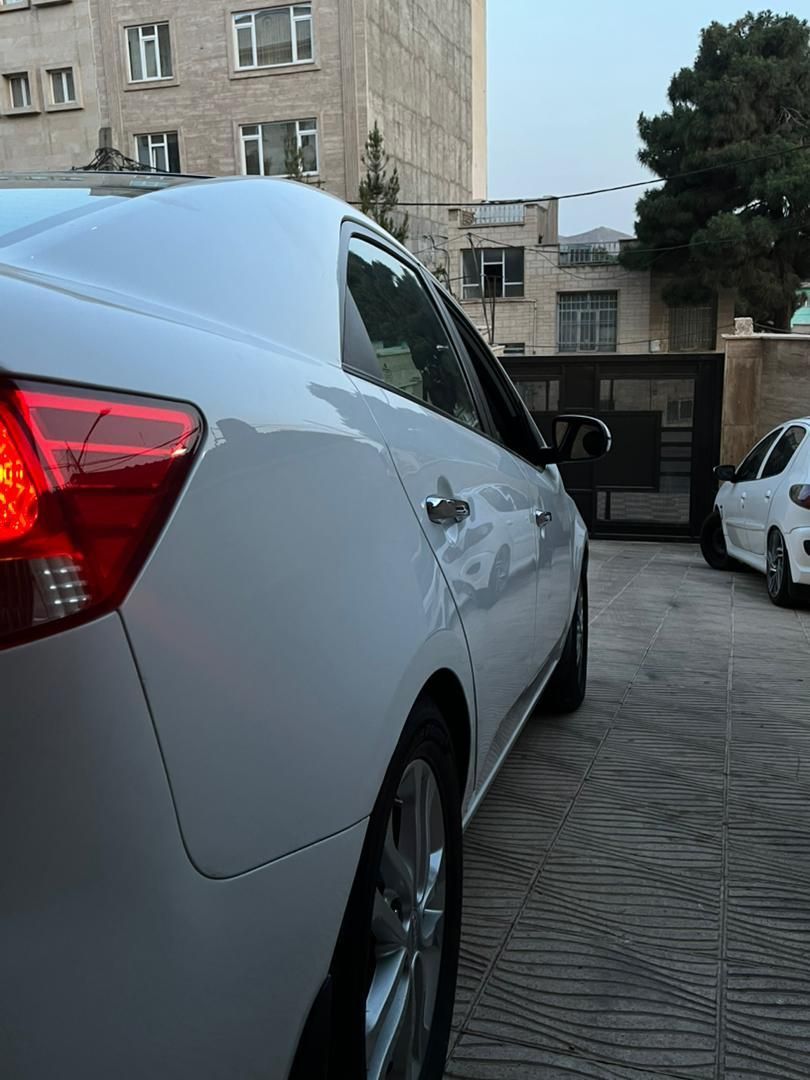 کیا سراتو مونتاژ اتوماتیک 2000cc، مدل ۱۳۹۶|خودرو سواری و وانت|کرج, عظیمیه|دیوار