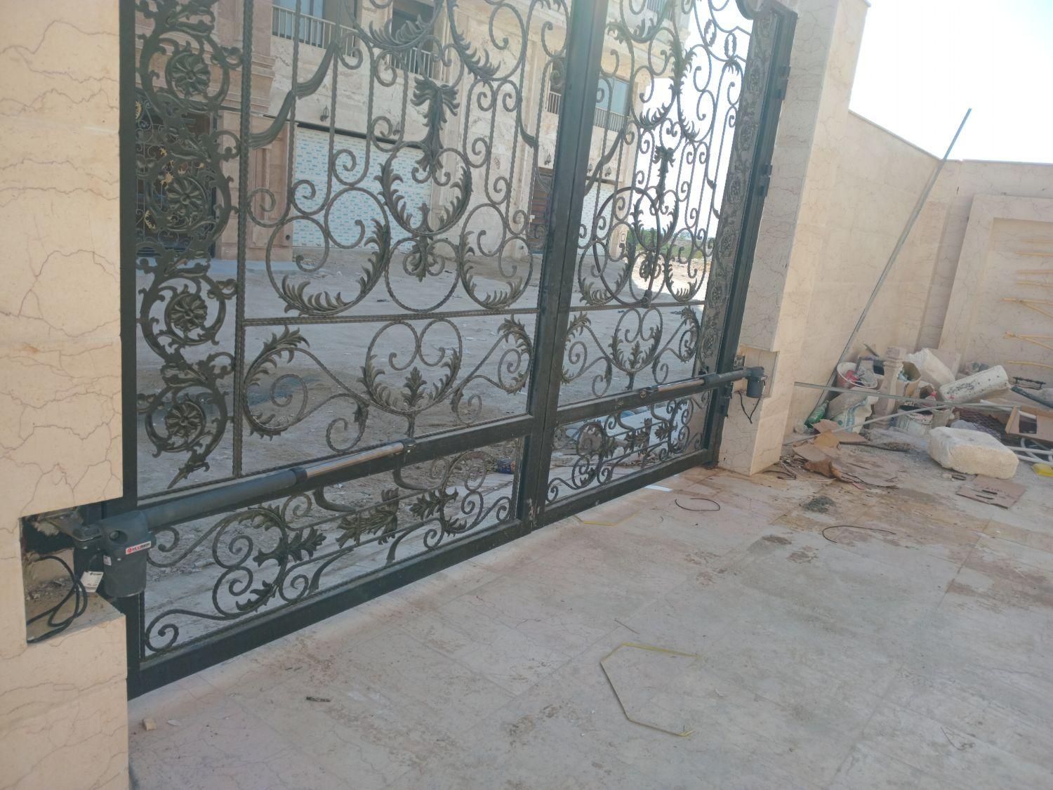 نصب و تعمیرات کرکره برقی و جک بازویی|خدمات پیشه و مهارت|قشم, |دیوار