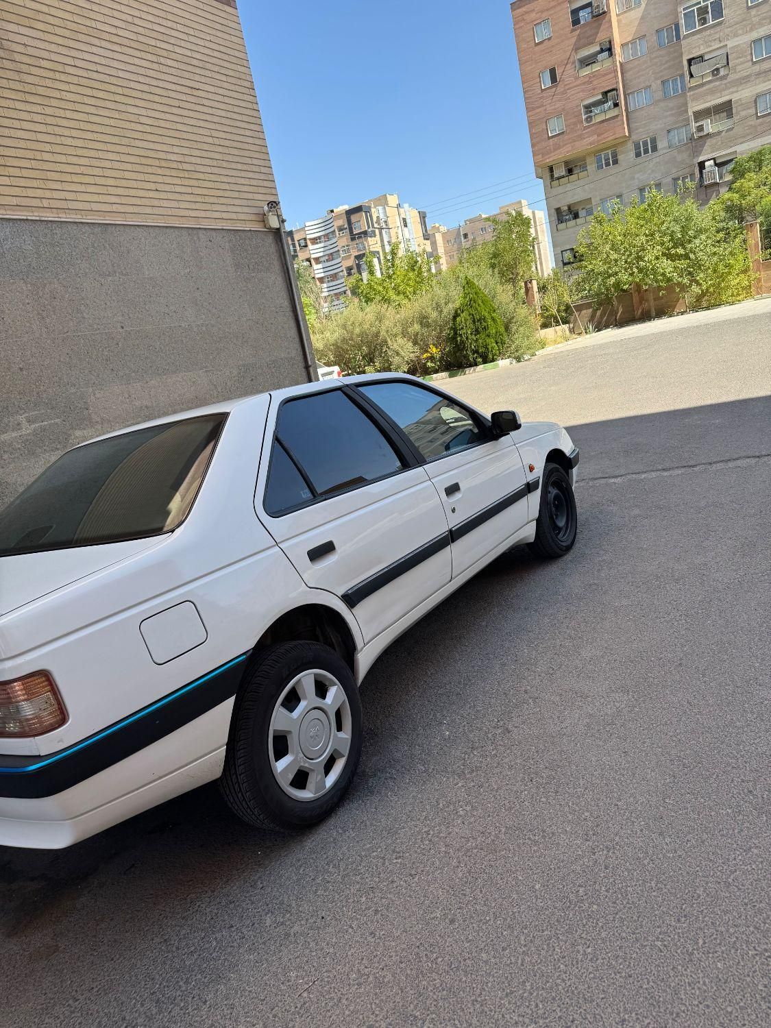 پژو 405 SLX موتورTU5، مدل ۱۳۹۳|خودرو سواری و وانت|قم, نیروگاه|دیوار