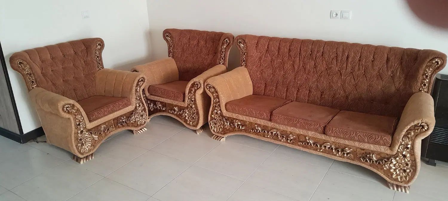 مبلمان|مبلمان خانگی و میز عسلی|اصفهان, خواجو|دیوار