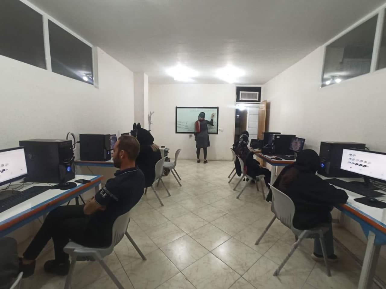 پایان دوره فنی و حرفه ای بگیر/استعلام از آدرس سایت|خدمات آموزشی|زاهدان, |دیوار