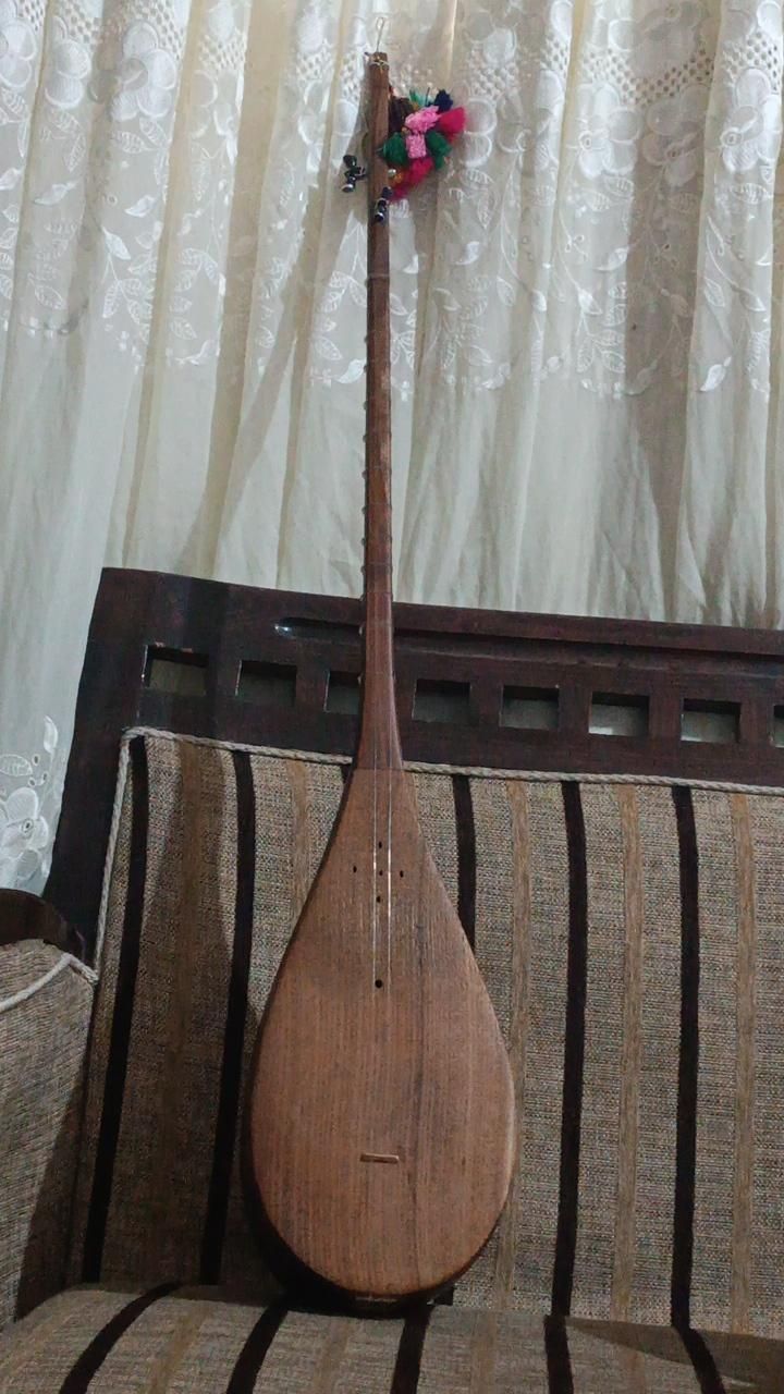 دوتار خوش صدا وبینظیرو خوش دست بینظیر خدای|سازهای سنتی|بجنورد, |دیوار