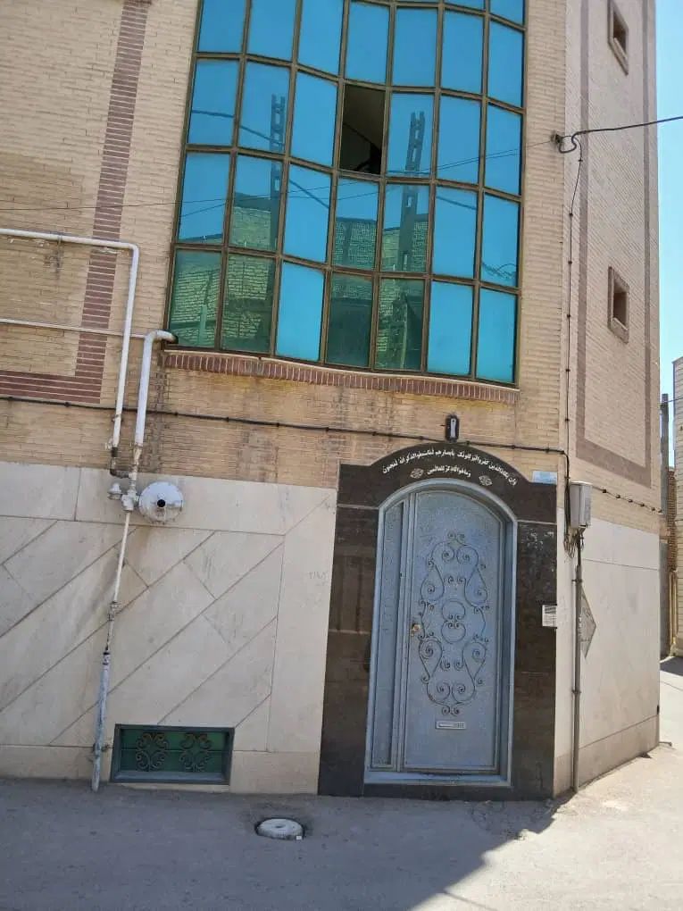 معاوضه آپارتمان ۸۵ متری طبقه ۳ بَر خیابان جی شرقی|فروش آپارتمان|اصفهان, محله سفلی|دیوار