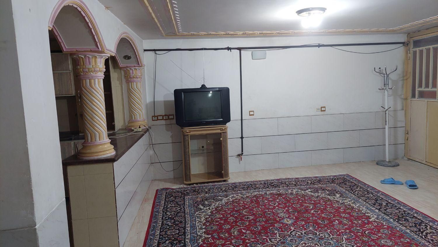 اجاره روزانه/هفتگی ۲واحد ۷۰متر طبقه همکف و ط اول|اجارهٔ کوتاه‌مدت آپارتمان و سوئیت|اقلید, |دیوار