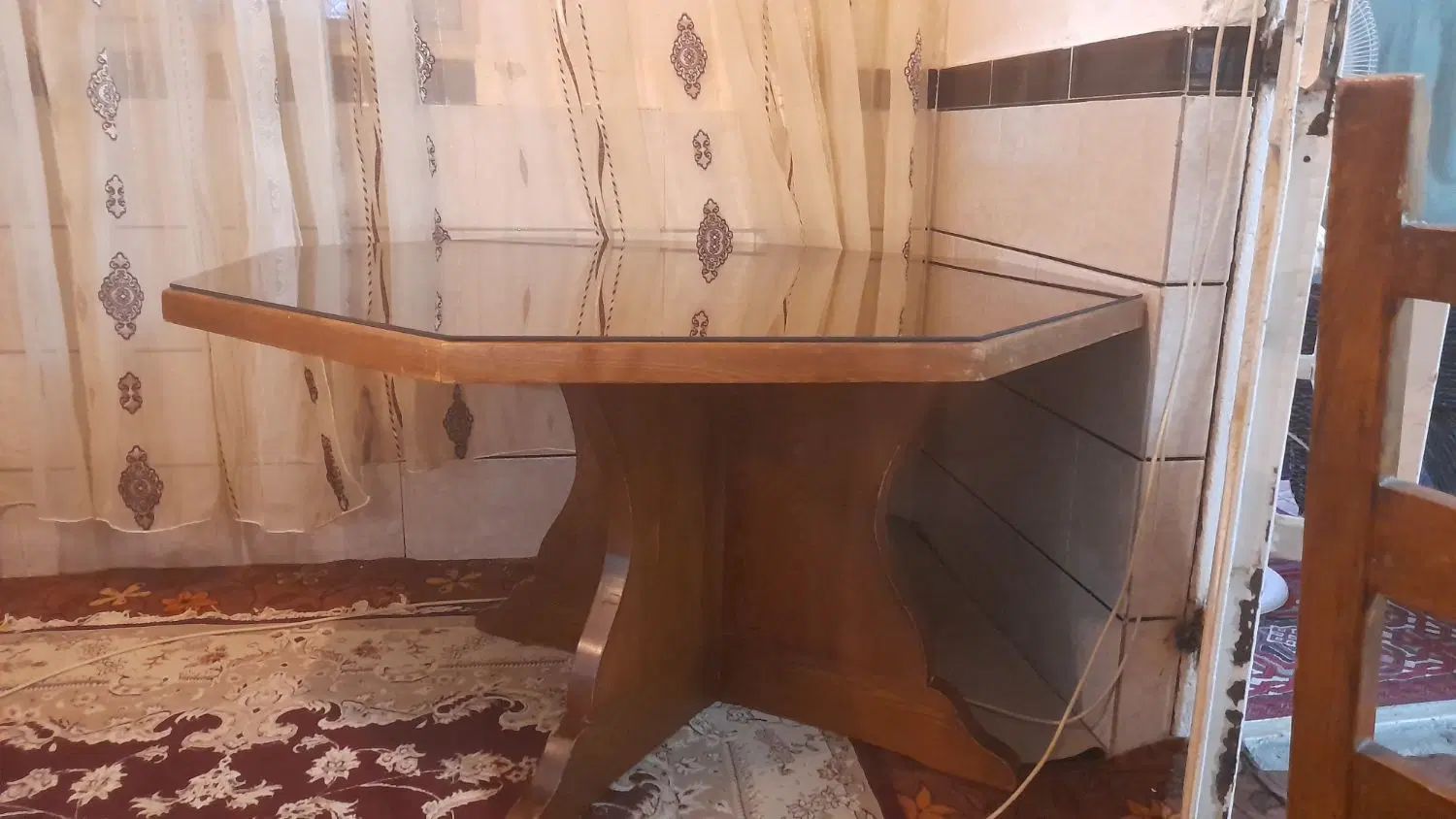میزغذا خوری ۸ضلعی ۶نفره درحد ۷۰۰۰۰۰۰تومان|میز و صندلی غذاخوری|بهارستان, |دیوار