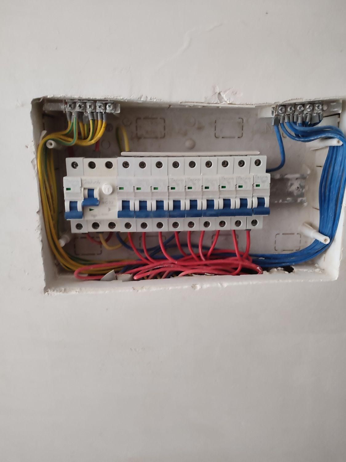 تاسیسات برق وآب وفاضلاب|خدمات پیشه و مهارت|شهریار, شهرک وائین|دیوار