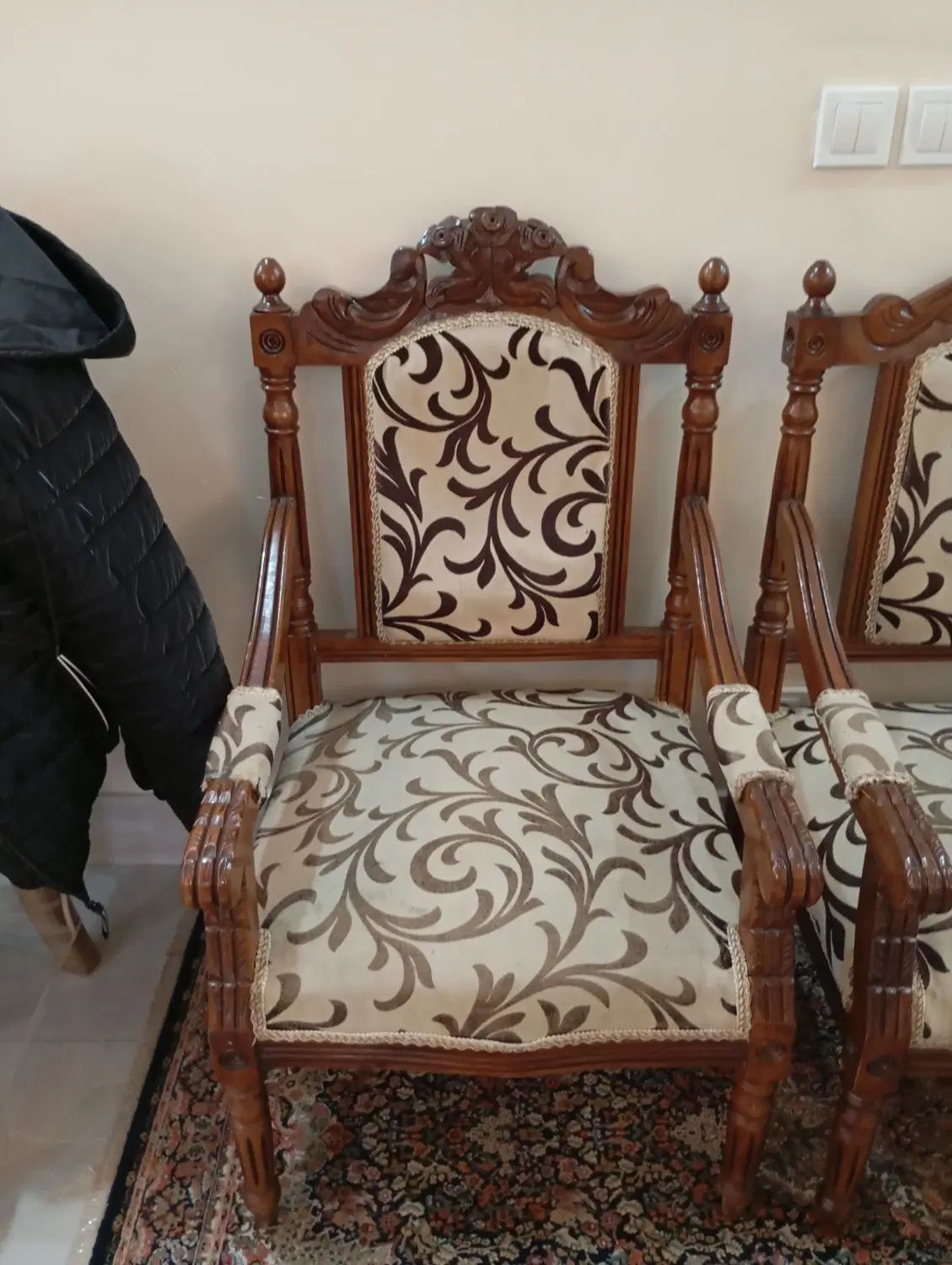 مبل نیم ست چوب|مبلمان خانگی و میز عسلی|اندیشه, اندیشه فاز ۲|دیوار