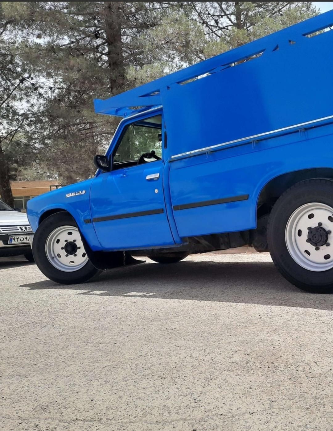 باربرگشتی نیسان بار|خدمات حمل و نقل|کاشان, صنعت|دیوار