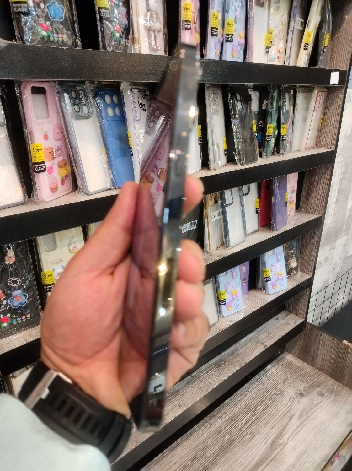 اپل iPhone 13 Pro Max با حافظهٔ ۱۲۸ گیگابایت|موبایل|مشهد, استاد یوسفی (شهرک غرب)|دیوار