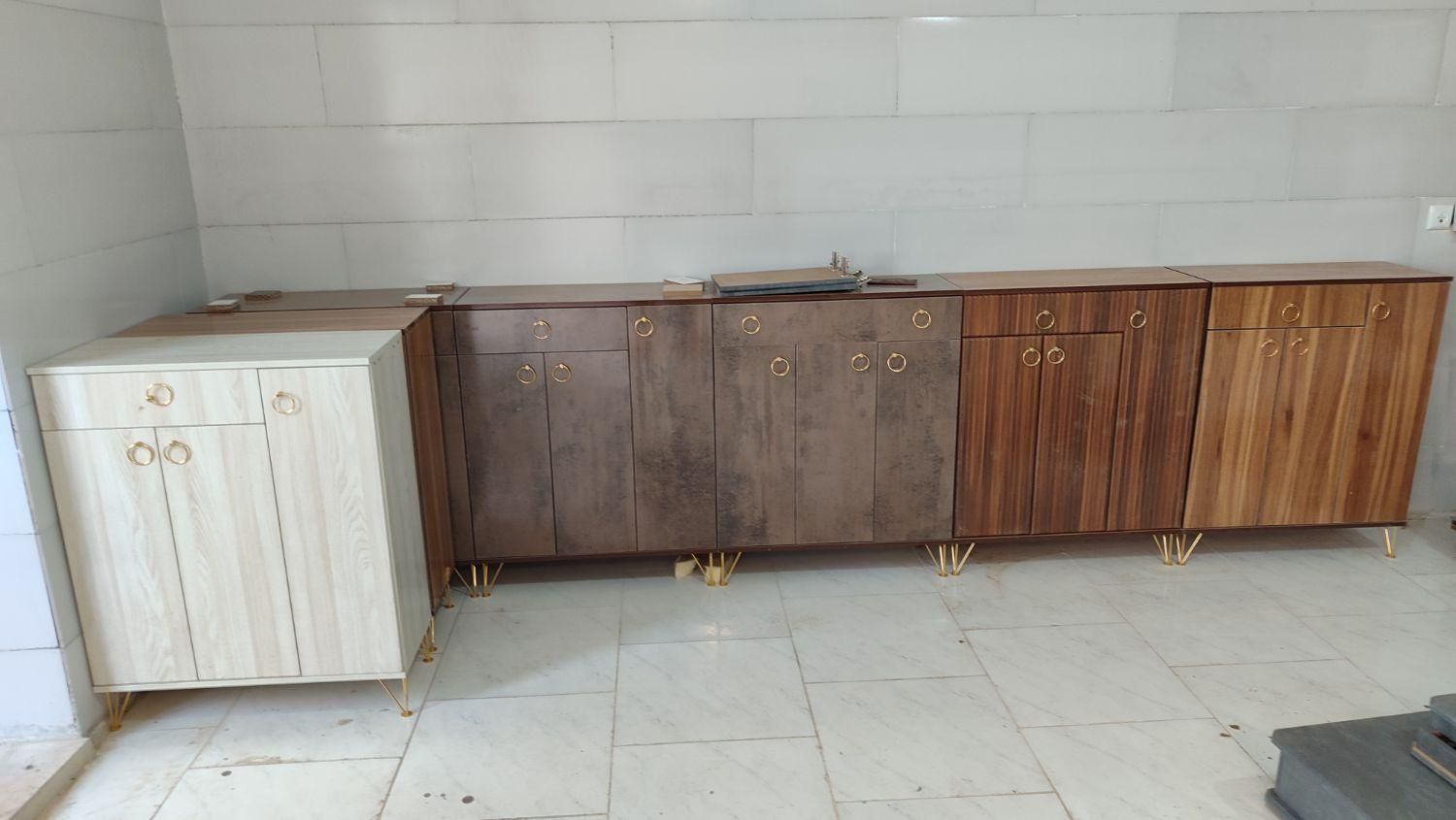 جاکفشی|جاکفشی، کمد، دراور|بروجن, |دیوار