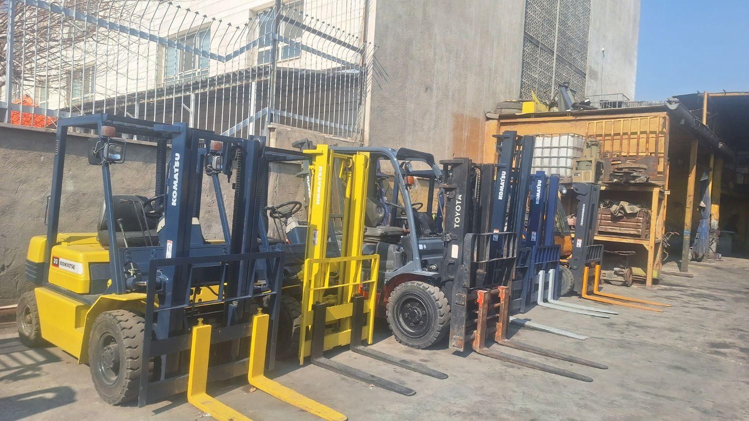 خدمات لیفتراک وجرثقیل حجت خبوشان|خدمات حمل و نقل|تهران, تهرانسر شرقی|دیوار