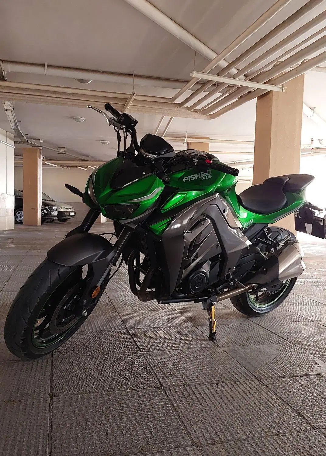 موتور سیکلت طرح z1000|موتورسیکلت|اصفهان, باغ فردوس|دیوار