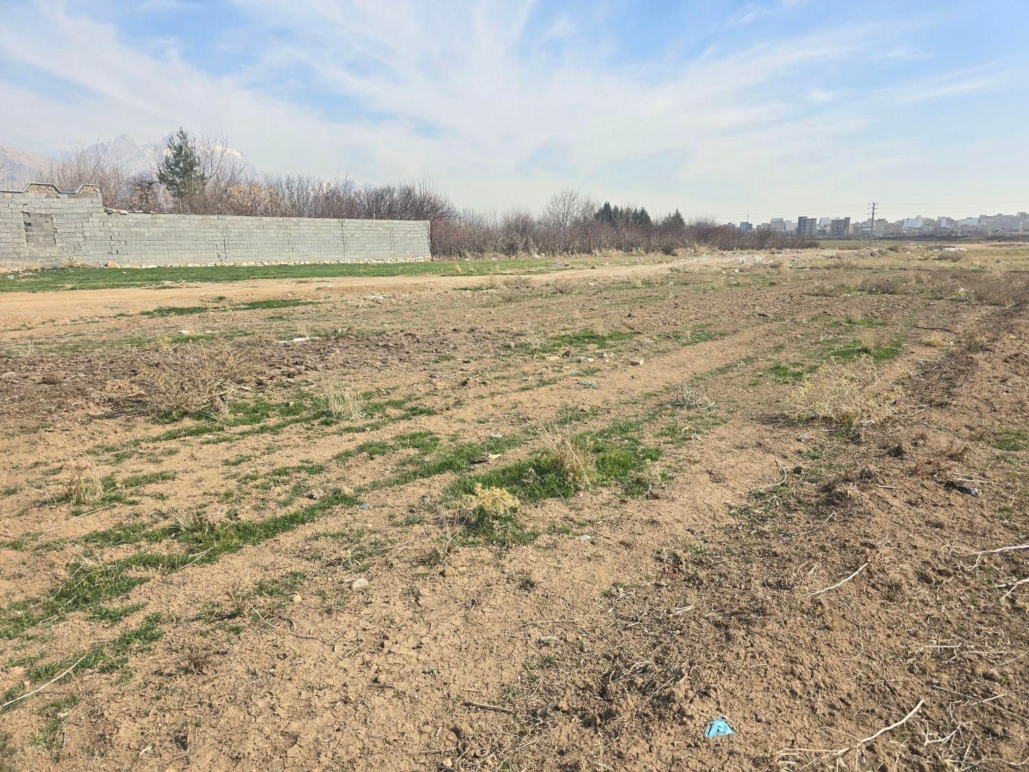 زمین موقعیت و قیمت مناسب کهریز الهیه|فروش زمین و ملک کلنگی|کرمانشاه, |دیوار