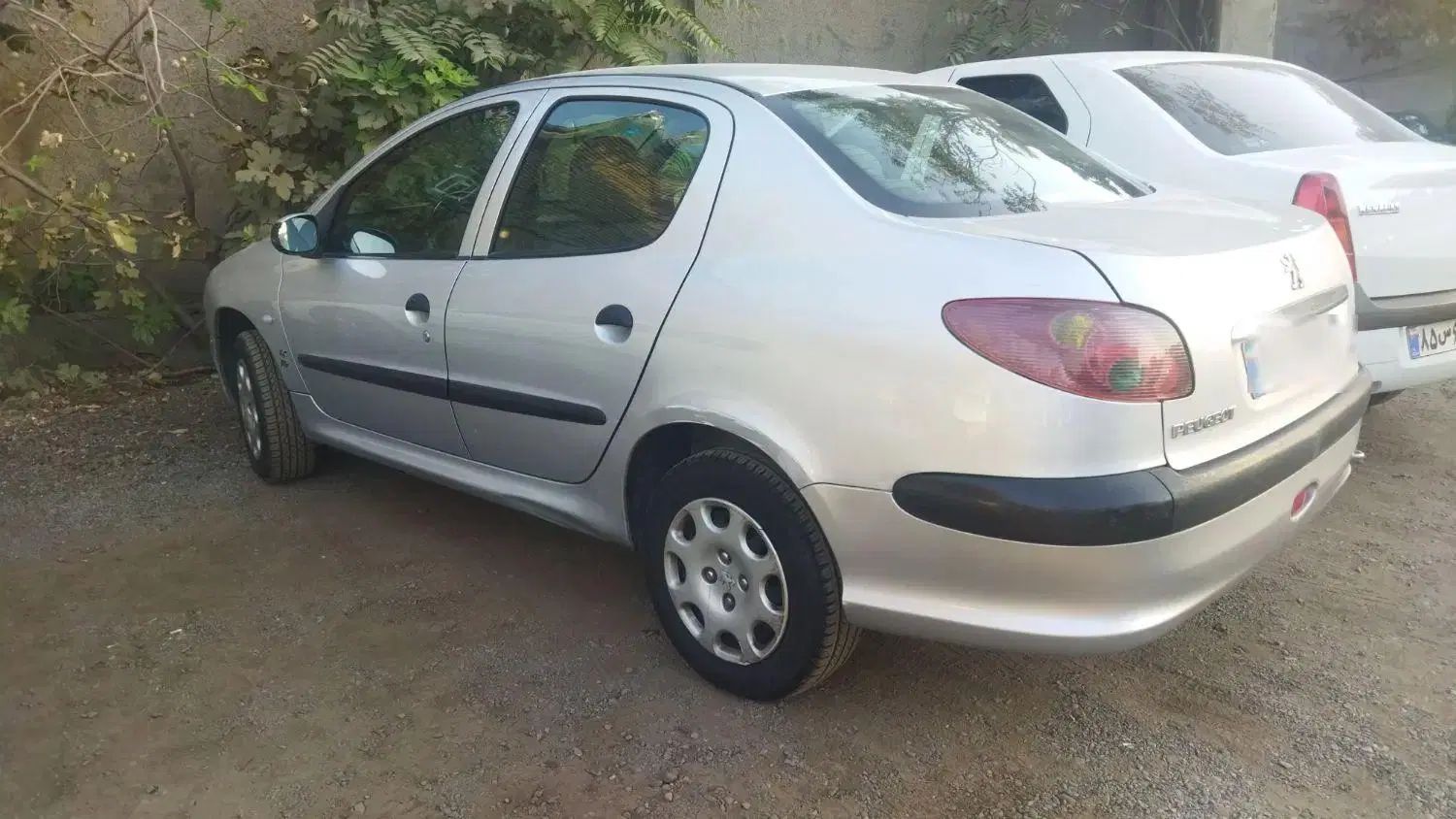 پژو 206 SD V8، مدل ۱۳۹۲|خودرو سواری و وانت|کرج, اصفهانی‌ها|دیوار