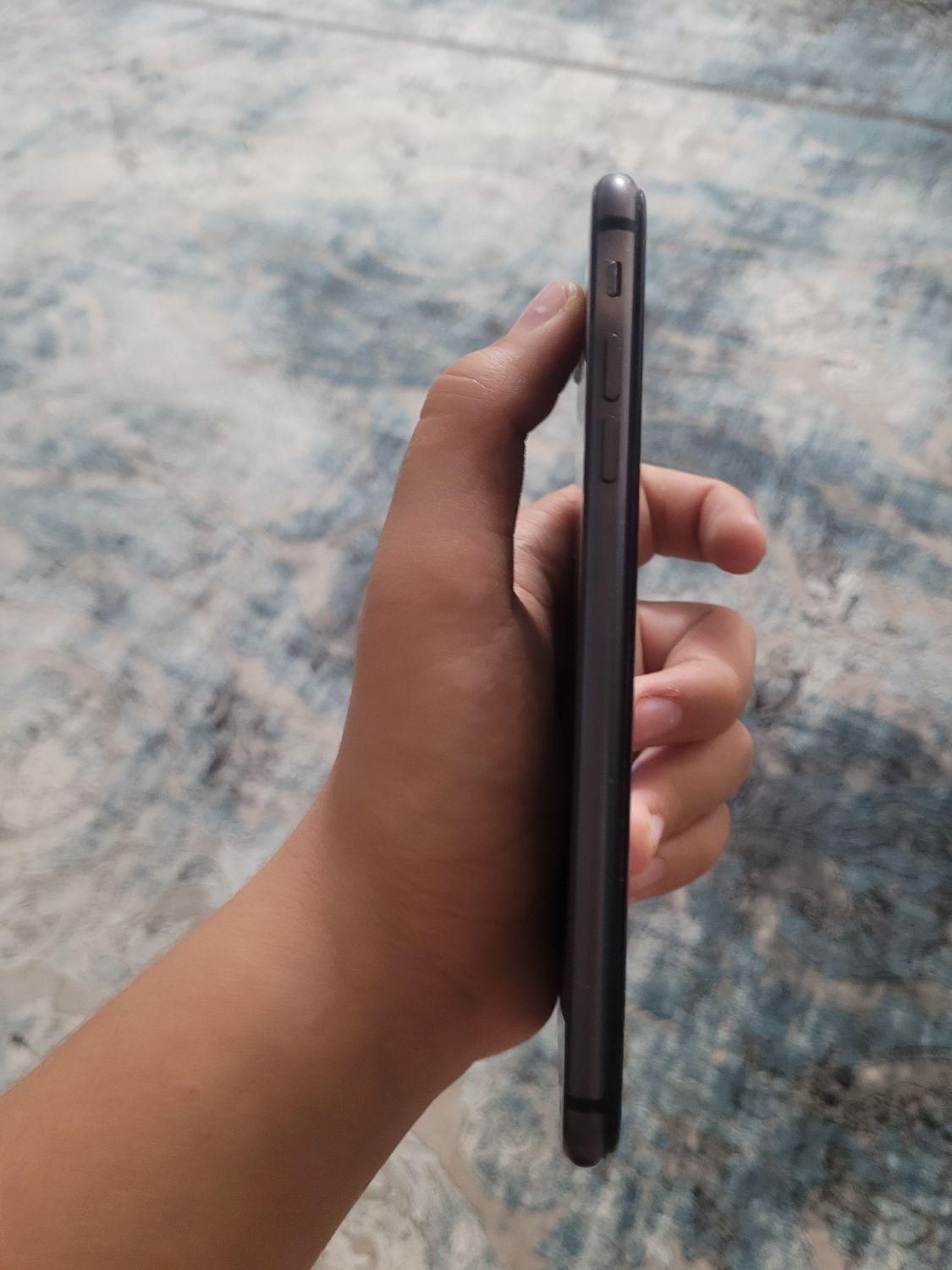 اپل iPhone 8 Plus با حافظهٔ ۶۴ گیگابایت|موبایل|رشت, حمیدیان|دیوار