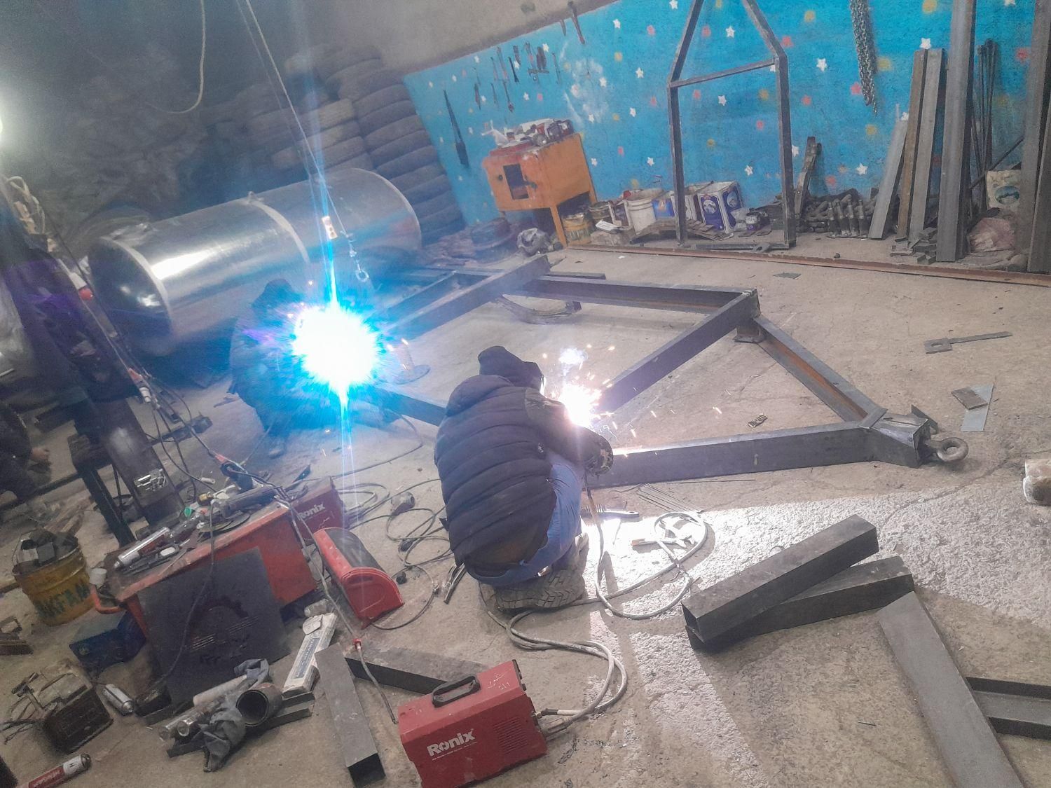 تانکر شفت 50 مخزن گالوانیزه ضخیم شاسی تانکرچرخدار|مصالح و تجهیزات ساختمان|خرمآباد, |دیوار