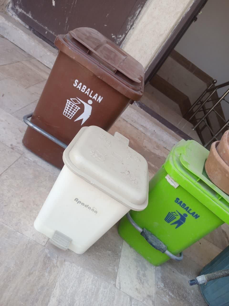 سطل|ظروف نگهدارنده، پلاستیکی، یک‌بارمصرف|قم, زنبیل آباد|دیوار