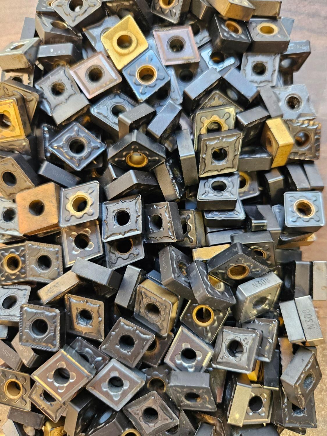 فروش هلدر کفتراش ابزارتراش ضایعات الماس تنگستن|ماشینآلات صنعتی|تهران, هفده شهریور|دیوار