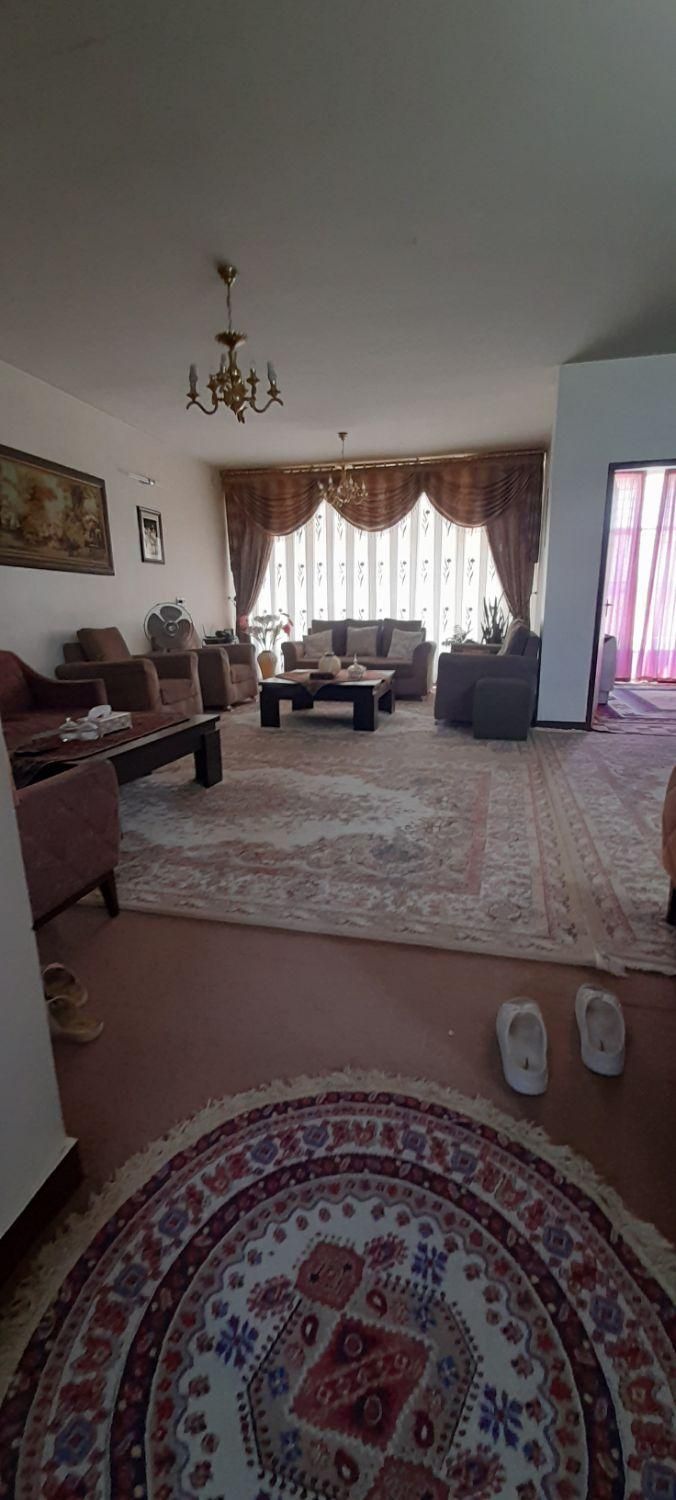 فروش منزل ویلایی ۲۷۵ متری بانک استان (کوی گلستان)|فروش خانه و ویلا|شاهین‌شهر, اقبال لاهوری|دیوار