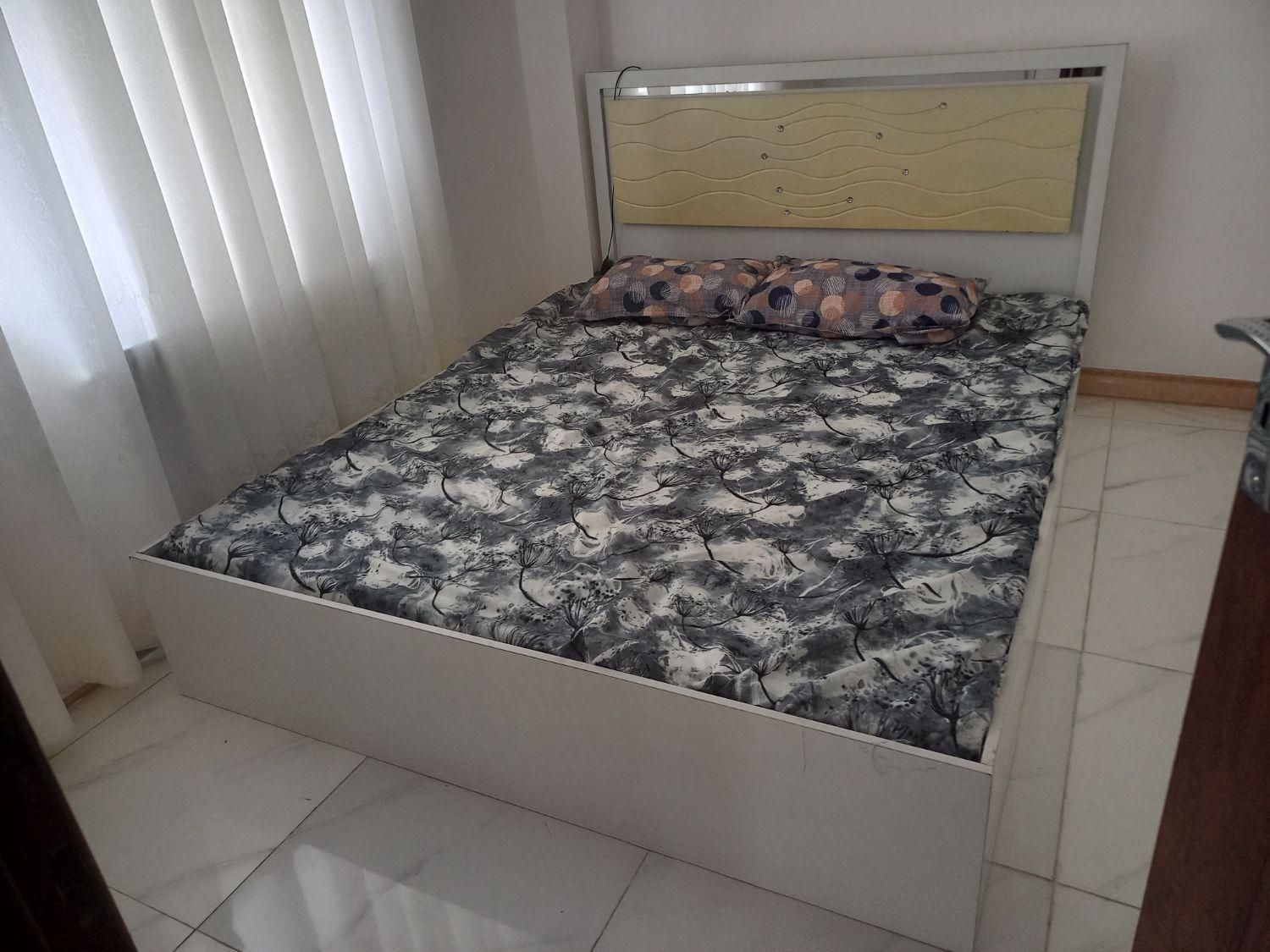 آپارتمان 70متری با کولر وپارکینگ شخصی|اجارهٔ کوتاهمدت آپارتمان و سوئیت|لاهیجان, شهرک سلمان فارسی|دیوار