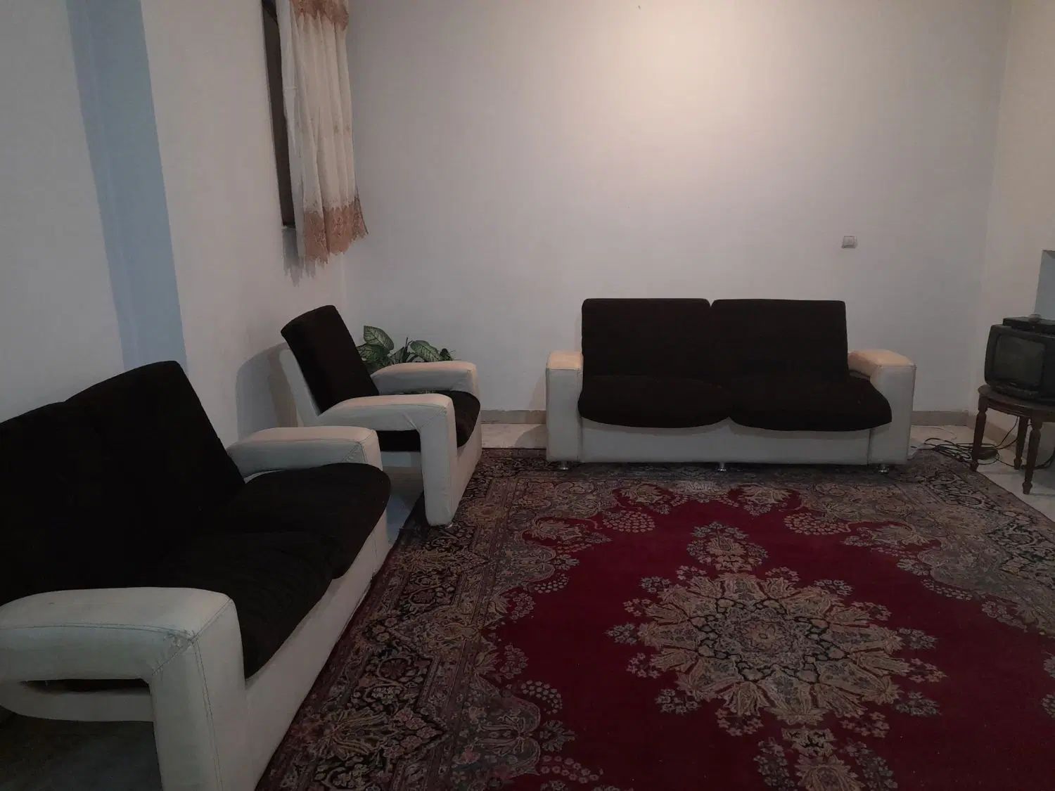 اجاره روزانه/هفتگی/ماهانه آپارتمان  در غدیر جنوبی|اجارهٔ کوتاه‌مدت آپارتمان و سوئیت|شیراز, غدیر جنوبی|دیوار