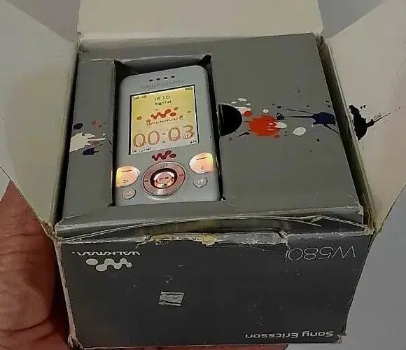 گوشی سونی اریکسون مدل W580i بارم2گیگ وریجسترشده|موبایل|تهران, جماران (نیاوران)|دیوار