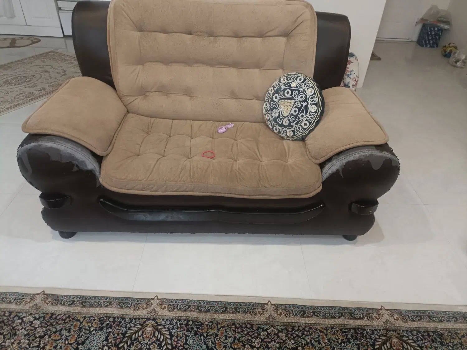 مبل راحتی|مبلمان خانگی و میز عسلی|مشهد, کوه سنگی|دیوار