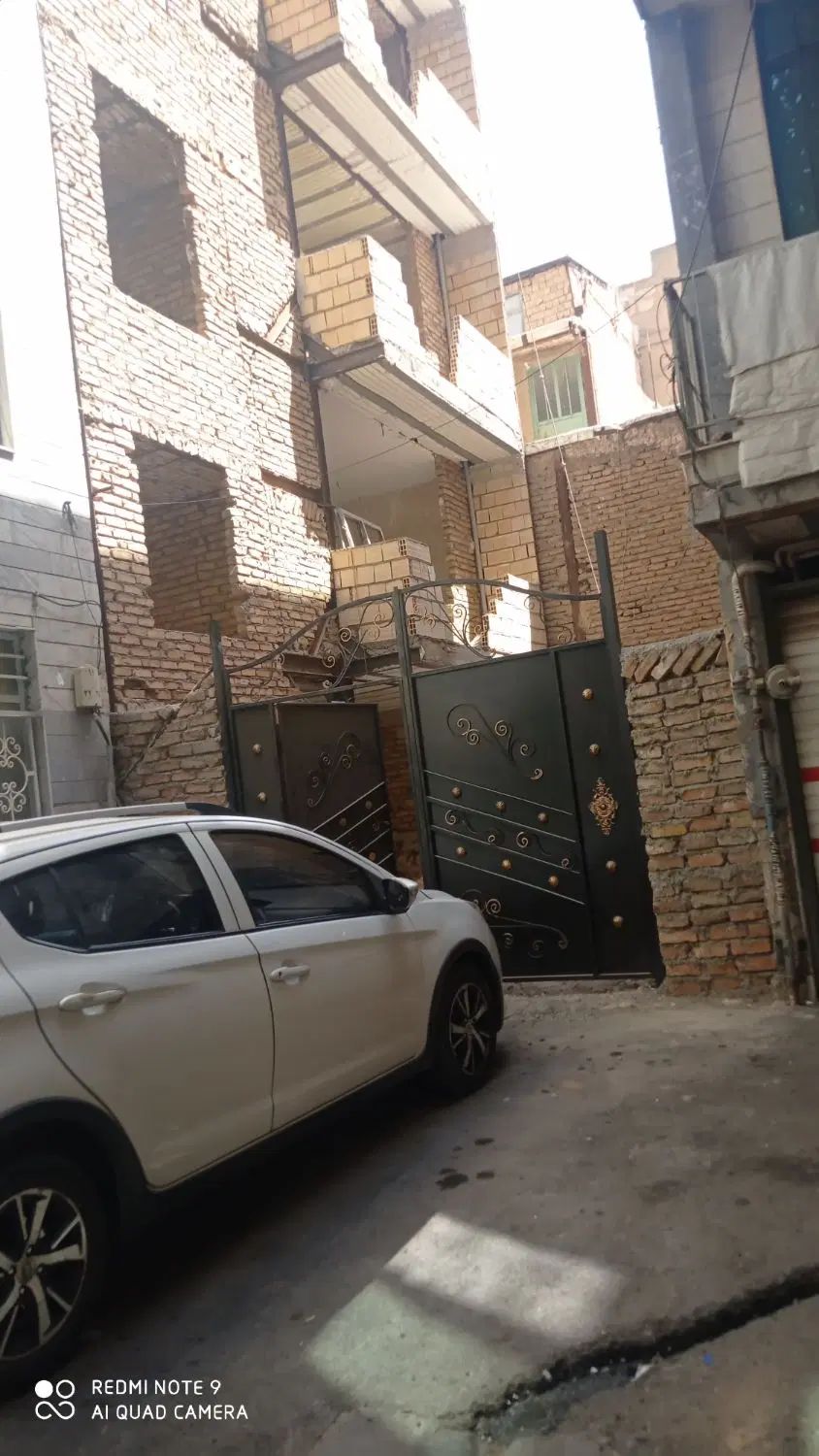 آپارتمان تک واحدی درخرمدشت|پیش‌فروش املاک|کرج, خرمدشت|دیوار