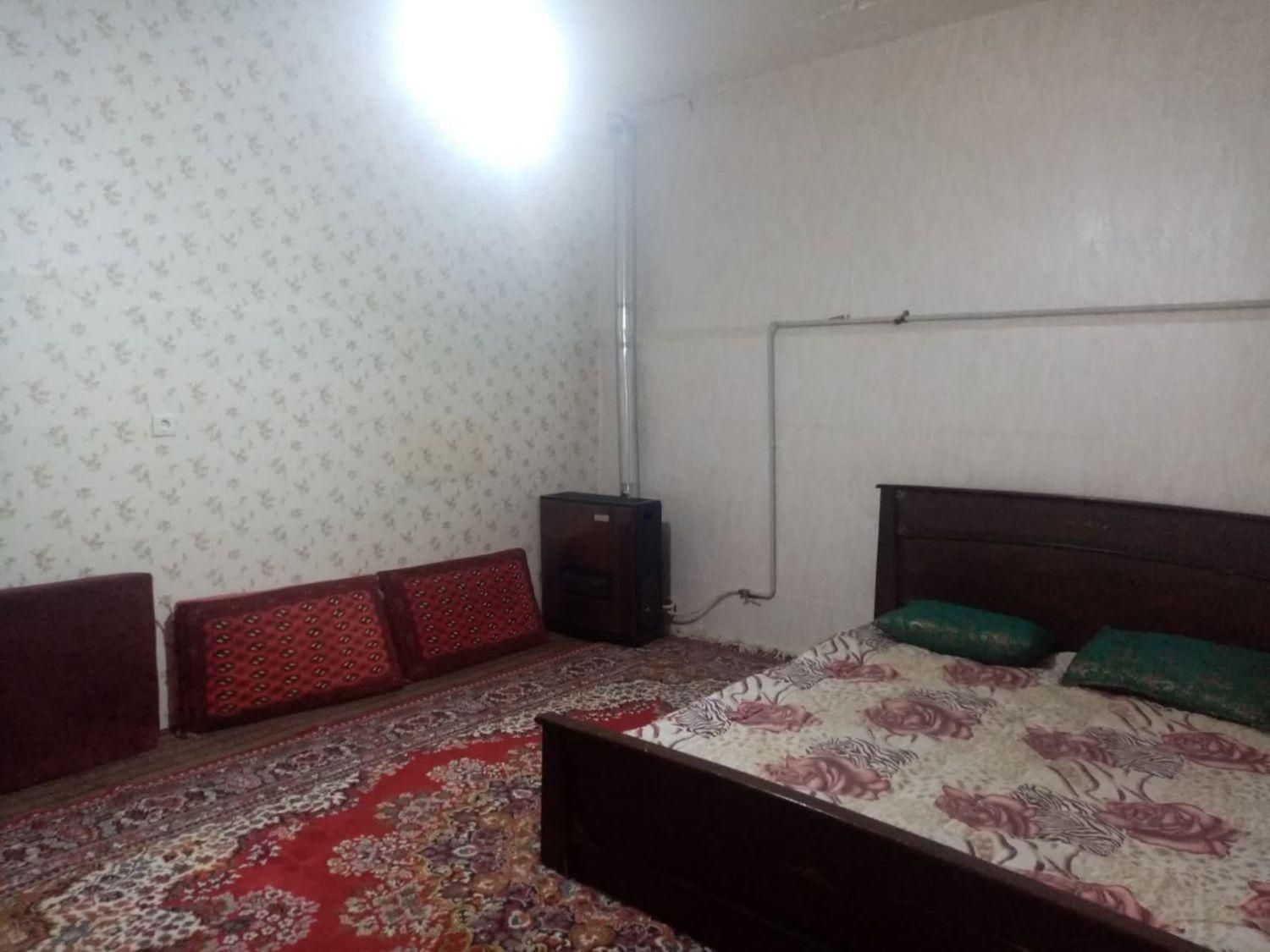 اجاره روزانه طبقه ویلای ۹۵ متری|اجارهٔ کوتاه‌مدت آپارتمان و سوئیت|کرج, شهرک فهمیده|دیوار