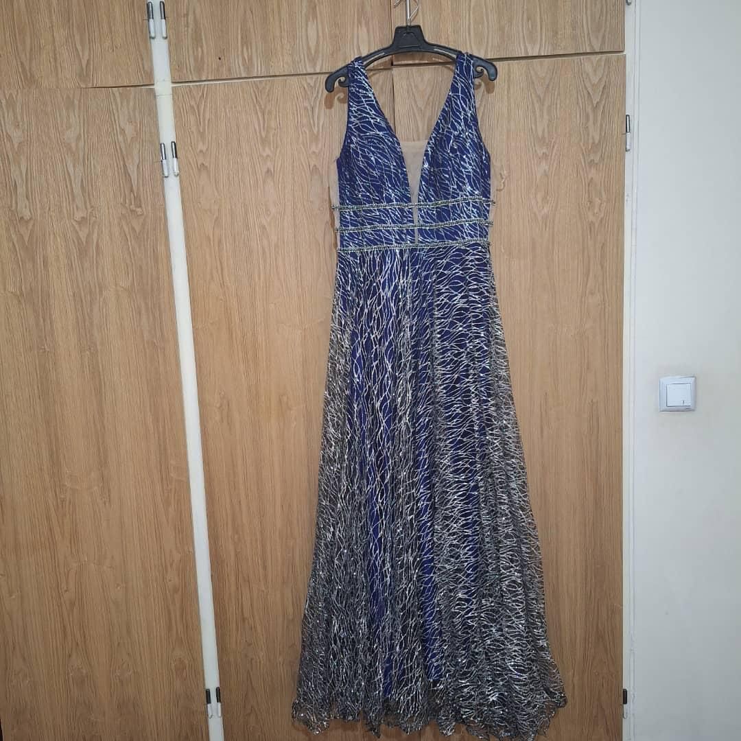 لباس مجلسی|لباس|شیراز, باغشهر اهل بیت|دیوار