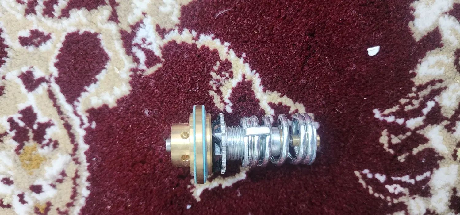 سوزن شیر انبساط b4b و فیلتر درایر|ماشین‌آلات صنعتی|کرج, چمران|دیوار