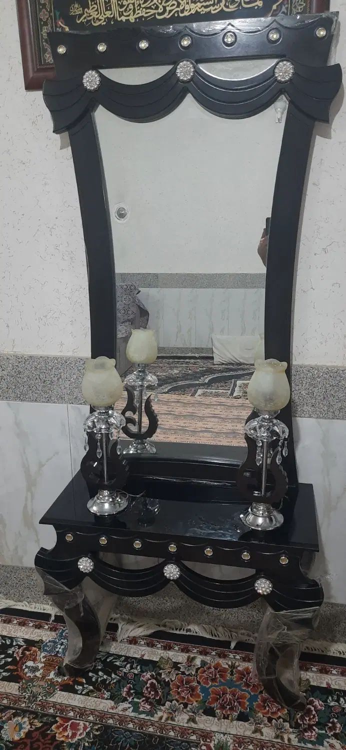 آینه شمعدان همراه با میز|صنایع دستی و سایر لوازم تزئینی|اصفهان, هفتون|دیوار