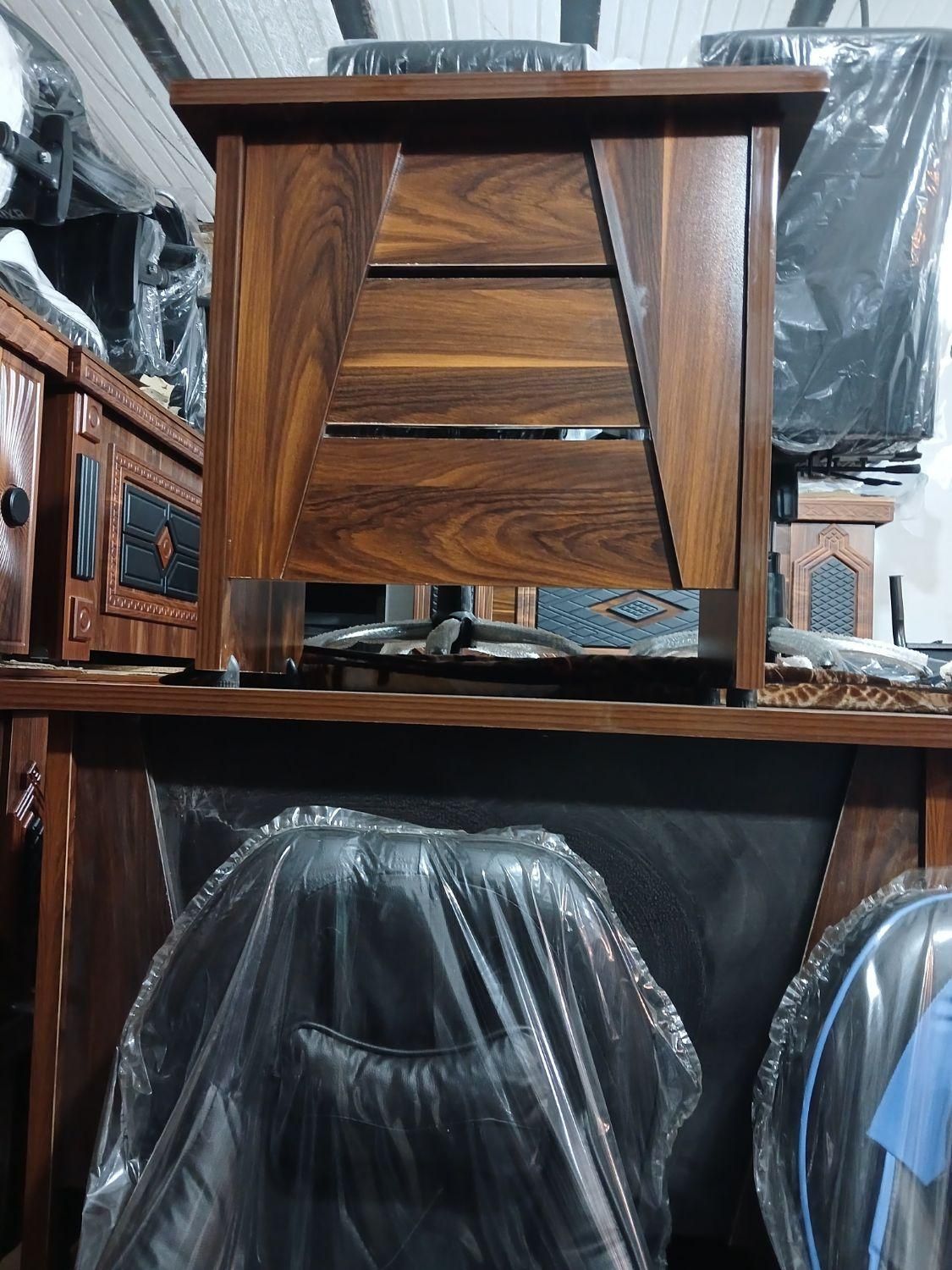 میز اداری۱۶۰ نیم وکیوم /میز تحریر/میز مدیریت|مبلمان اداری|ساوه, |دیوار