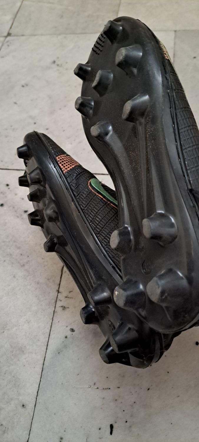 میخی|کیف، کفش، کمربند|تبریز, |دیوار