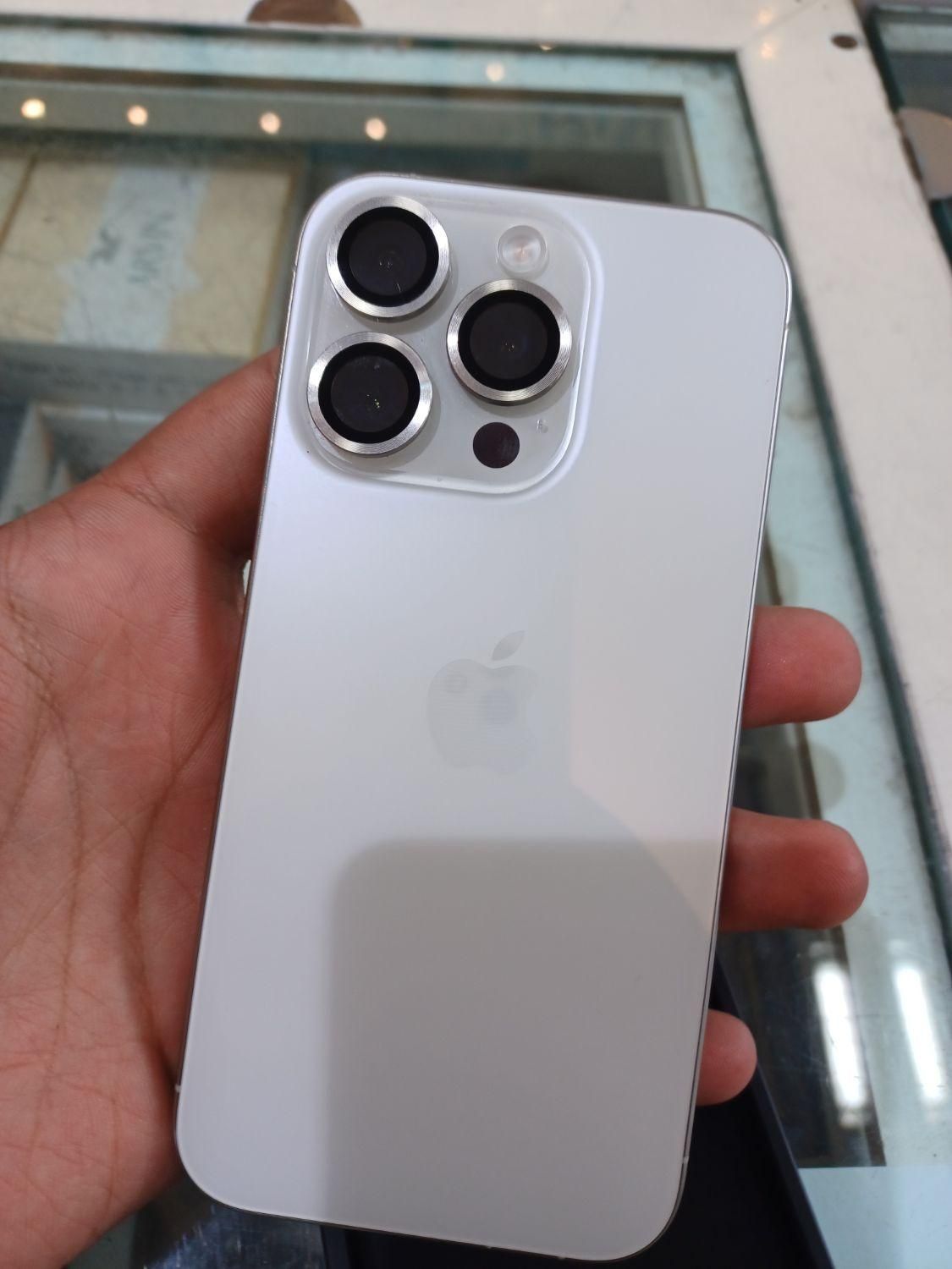 اپل iPhone 15Pro با حافظهٔ ۱۲۸ گیگابایت گوشی نو نو|موبایل|تهران, اوقاف|دیوار